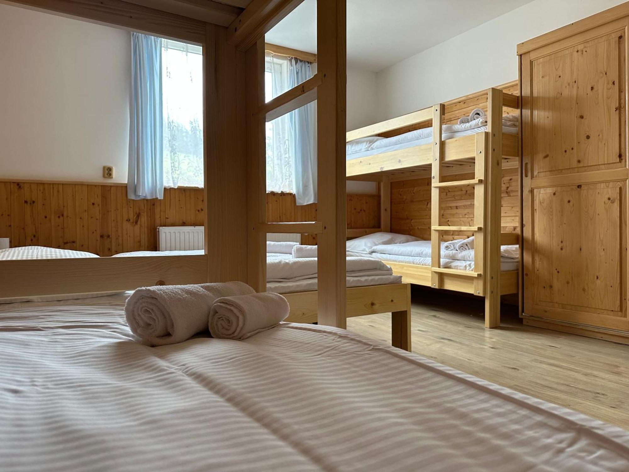 Horsky Hotel Kycerka Velké Karlovice Eksteriør billede