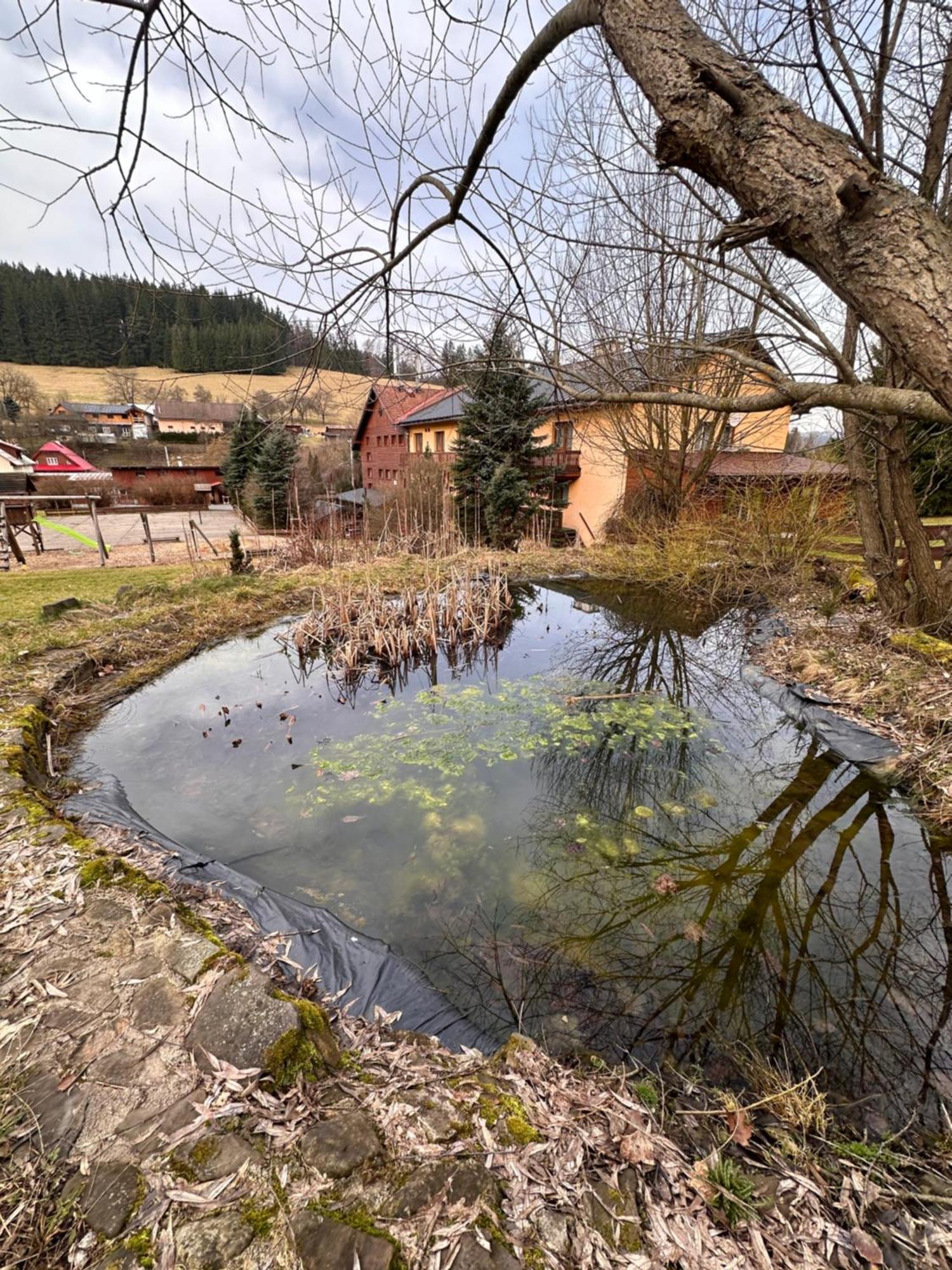 Horsky Hotel Kycerka Velké Karlovice Eksteriør billede